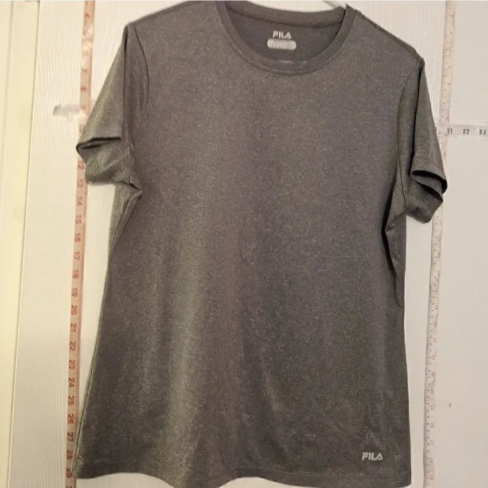 FILA LADIES SIZE XL GRAY PERFORMANCE SHIRT